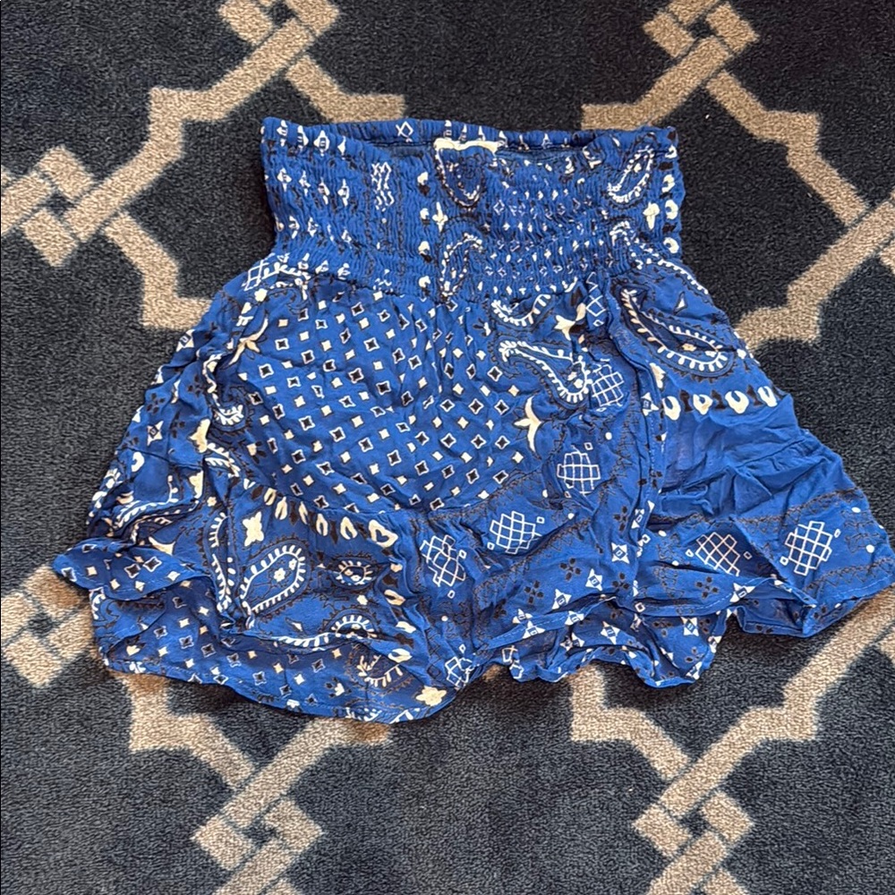 Chic Blue Paisley Mini Skirt